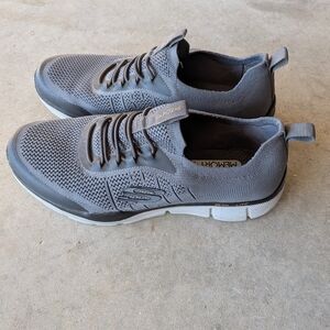 Skechers Men's Gray Athletic Shoes